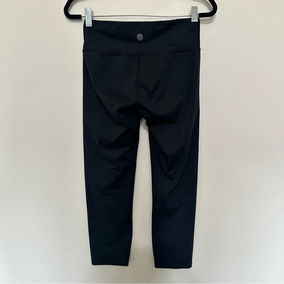 Rei co-op women’s black athletic leggings compression cropped length size XS - Picture 3 of 3
